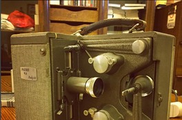 Proyector Pathé Baby de film 9.5 mm.