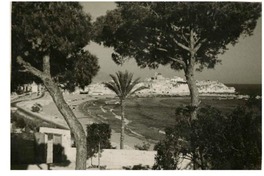 [Foto postal] 1952 mayo 25, Benidorm, España [a su madre]