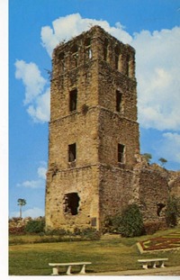 [Tarjeta postal] 1979 octubre 19, Panamá [a] Augusto [un amigo]  [manuscrito] Jorge Teillier.