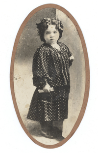 [Retrato de Graciela Barraza Molina]  [fotografía]