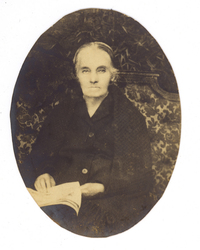 [Retrato de Petronila Alcaya de Godoy]  [fotografía]