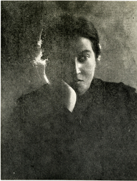 [Retrato de Gabriela Mistral]  [fotografía]