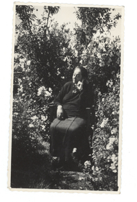 [Retrato de Emelina Molina]  [fotografía]