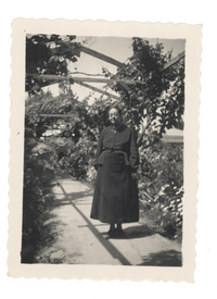 [Retrato de Emelina Molina]  [fotografía]