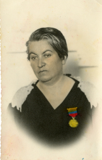 [Retrato de Gabriela Mistral en Guayaquil (Ecuador)]  [fotografía]