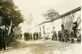 [Gabriela Mistral en un homenaje en Paihuano]  [fotografía]