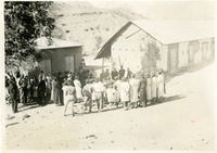 [Gabriela Mistral en un acto en la Casa-Escuela rural de Montegrande]  [fotografía]