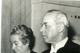 [Entrega del Premio de Nobel de Literatura a Gabriela Mistral]  [fotografía]