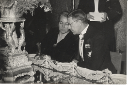 [Ceremonia de entrega del Premio Nobel de Literatura a Gabriela Mistral]  [fotografía]