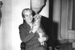 [Gabriela Mistral en Cuba]  [fotografía]