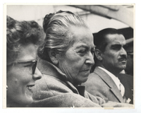 [Gabriela Mistral en Cuba]  [fotografía]
