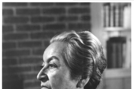 [Gabriela Mistral en Nueva York]  [fotografía]