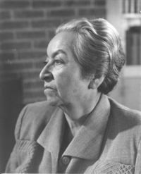 [Gabriela Mistral en Nueva York]  [fotografía]
