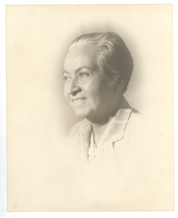 [Gabriela Mistral en Nueva York]  [fotografía]