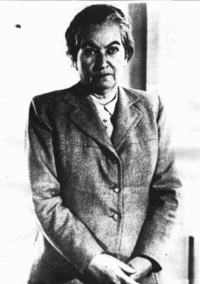 [Retrato de Gabriela, 1946]  [fotografía].