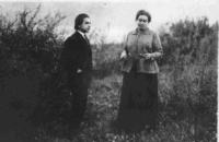 [Retrato de Gabriela, 1916]  [fotografía].