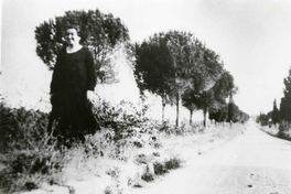 [Retrato de Gabriela Mistral]  [fotografía].