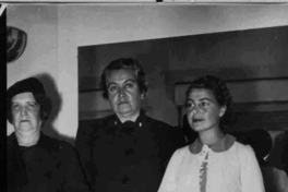 [Gabriela de regreso a Chile]  [fotografía].