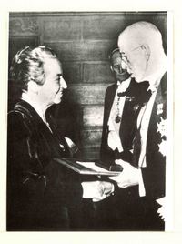 [Premio Nobel de Literatura]  [fotografía].