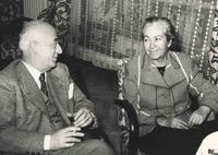 [Gabriela Mistral rumbo a Italia]  [fotografía].