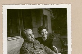 [Gabriela Mistral y Doris Dana en Rapallo]  [fotografía].
