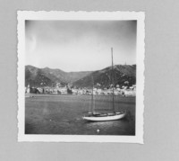[Vista de Rapallo]  [fotografía].
