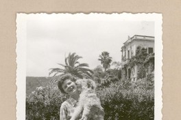 [Doris Dana en Rapallo]  [fotografía].