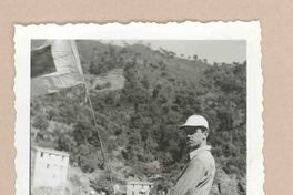 [Hombre en Italia]  [fotografía].