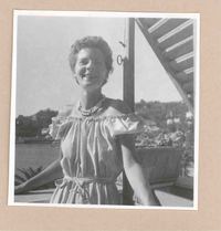 [Doris Dana en Italia]  [fotografía].