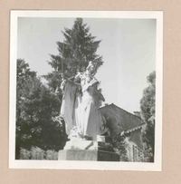 [La Vírgen María y la Santa Juana de Arco]  [fotografía].