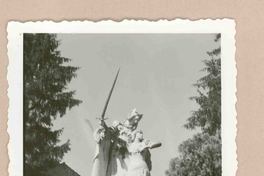 [La Vírgen María y la Santa Juana de Arco]  [fotografía].