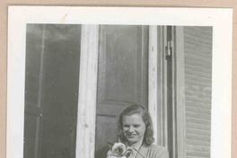 [Amiga de Gabriela Mistral y Doris Dana en Italia]  [fotografía].