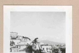 [Doris Dana en Nápoles]  [fotografía].