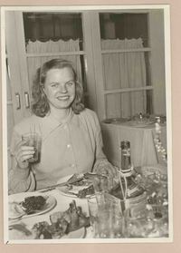 [Amiga de Doris Dana en Italia]  [fotografía].