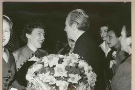 [Gabriela Mistral junto a Berta Singerman]  [fotografía].
