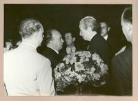 [Gabriela Mistral en la conferencia sobre Alfonsina Storni en Roma]  [fotografía].