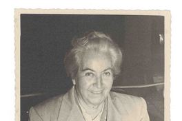 [Gabriela Mistral en Italia]  [fotografía].