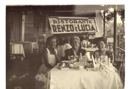[Gabriela Mistral, Doris Dana y una amiga en Nápoles]  [fotografía].