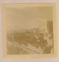 [Vista de un pueblo italiano]  [fotografía].