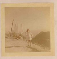 [Niña italiana]  [fotografía].