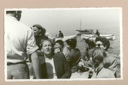 [Doris Dana con amigas en italia]  [fotografía].