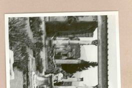 [Marina Núñez del Prado en Pompeya]  [fotografía].