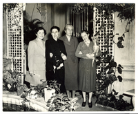 [Gabriela Mistral en Cuba]  [fotografía].