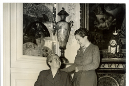 [Gabriela Mistral en Cuba]  [fotografía].