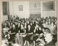[Gabriela Mistral en Cuba]  [fotografía].