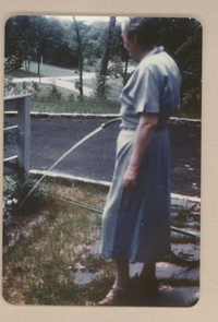 [Gabriela Mistral en Nueva York]  [fotografía].