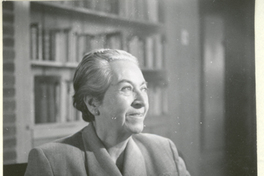 [Gabriela Mistral en Nueva York]  [fotografía].