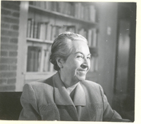 [Gabriela Mistral en Nueva York]  [fotografía].