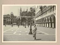 [Doris Dana en Venecia]  [fotografía].