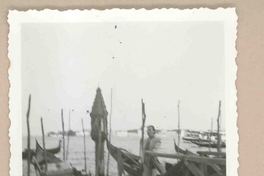 [Marina Núñez del Prado en Venecia]  [fotografía].